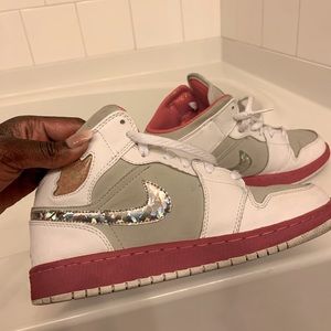 Nike Air Jordan Grey Silver White (7Y) women’s 8.5